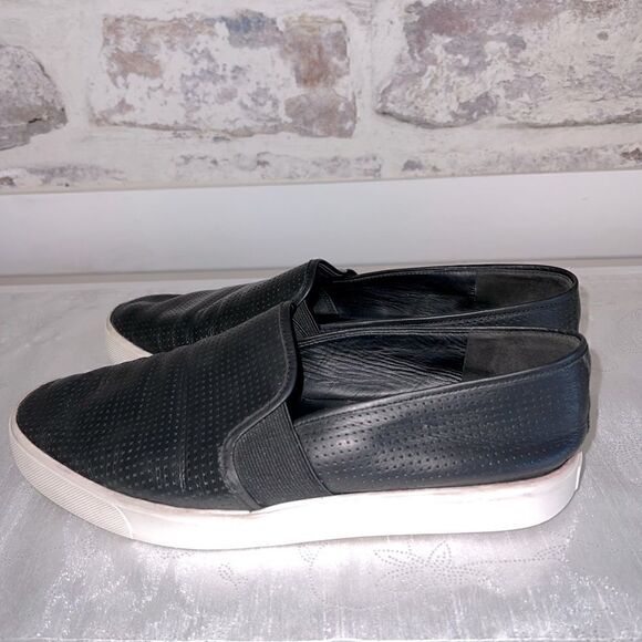 Vince Perforated Blair Slip on Calf Leather Shoe Sneakers Womens Sz 9.5 - Picture 4 of 7